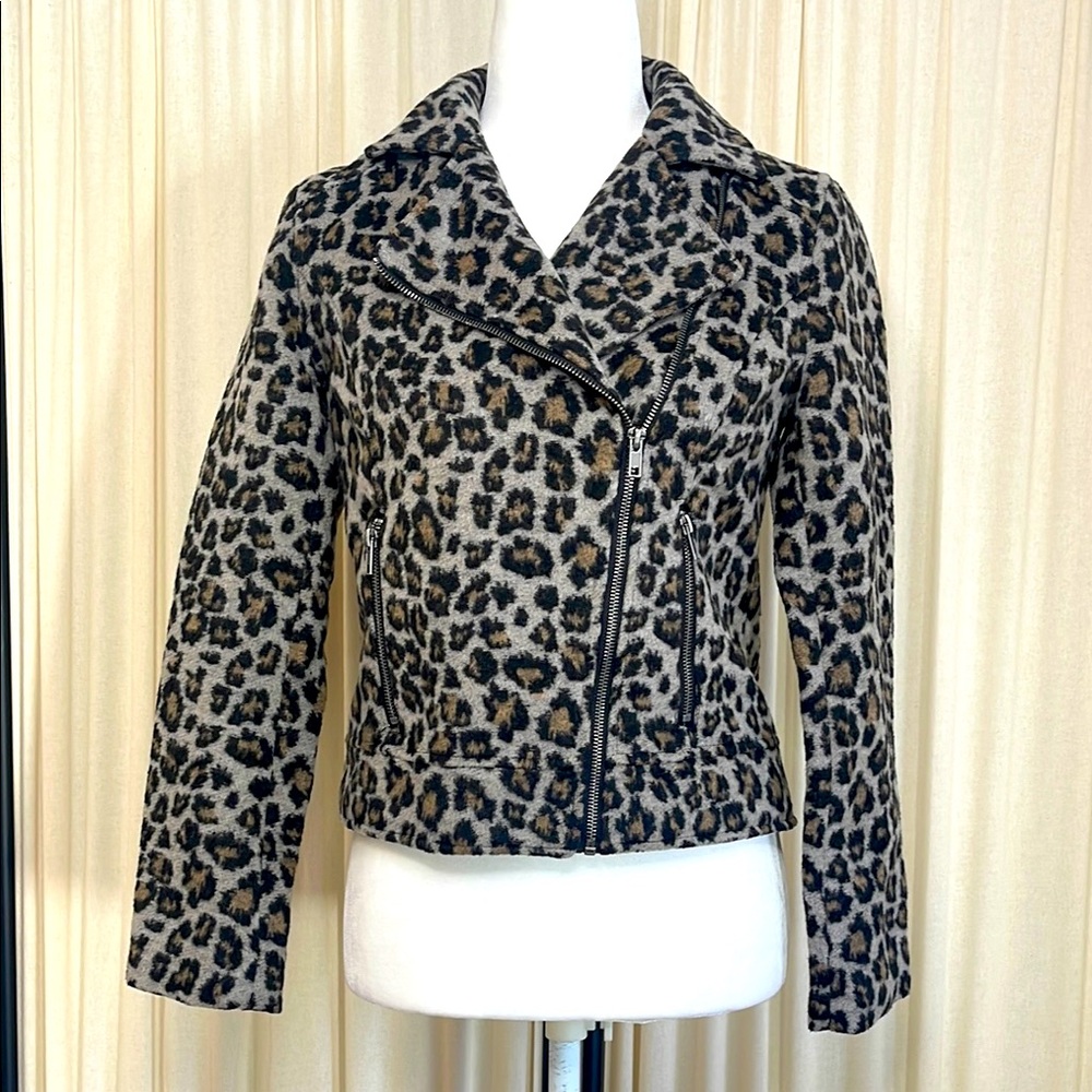 EUC- CUPCAKES AND CASHMERE- LEOPARD PRINT MOTO JACKET SIZE XS